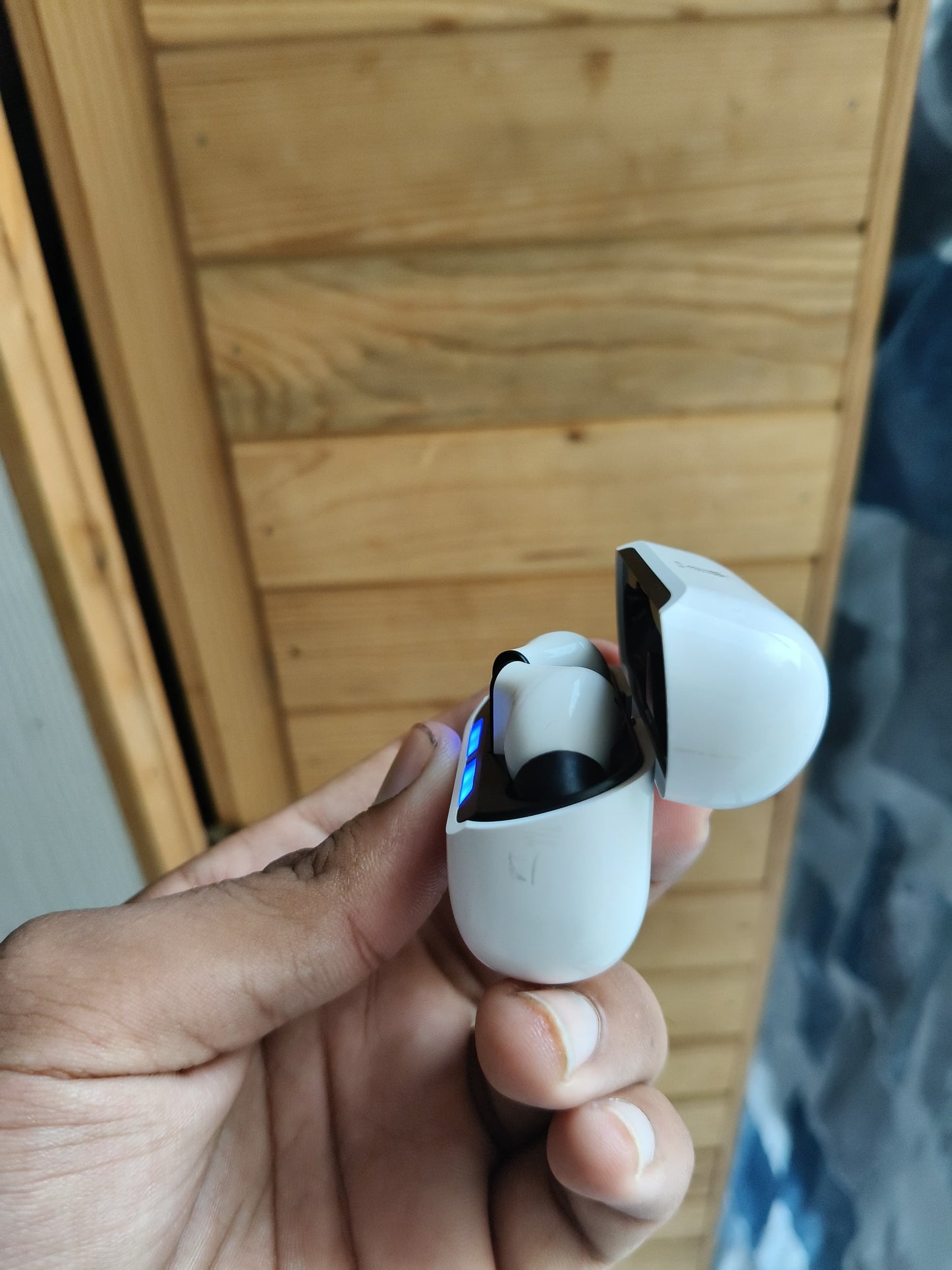 🤖 RoboBuds Wireless Earbuds with ENC