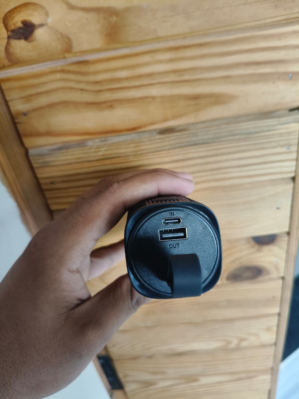 3-IN-1  Earbuds+Speakers+Power Bank